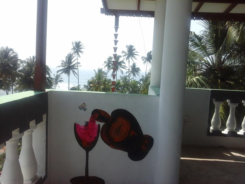 Hotel Peacock Wings Guest Mirissa Esterno foto